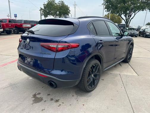 2020 Alfa Romeo Stelvio Base