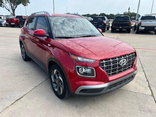 2023 Hyundai VENUE SEL