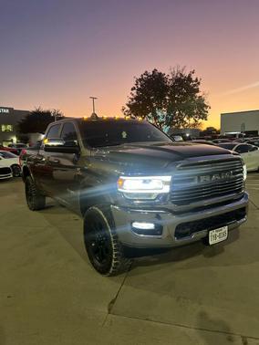 2021 RAM 2500 Laramie Crew Cab 4x4 6'4' Box