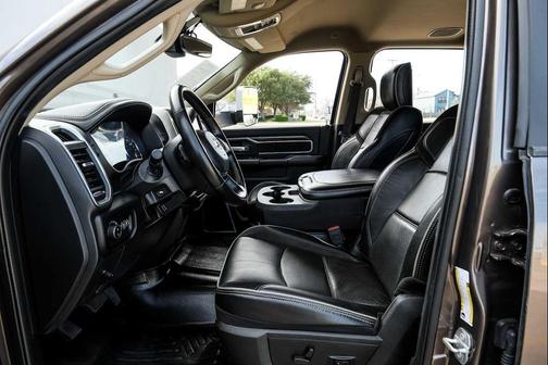 2021 RAM 2500 Laramie Crew Cab 4x4 6'4' Box