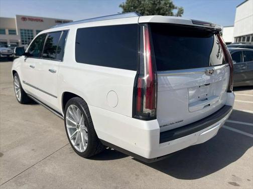 2018 Cadillac Escalade ESV Sport Platinum