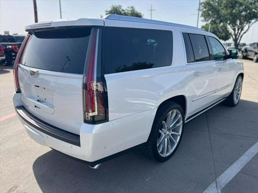 2018 Cadillac Escalade ESV Sport Platinum