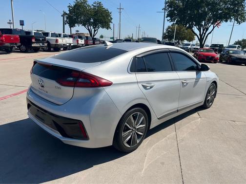 2018 Hyundai IONIQ Hybrid Limited