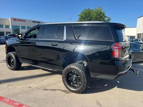 2021 Chevrolet Suburban LT