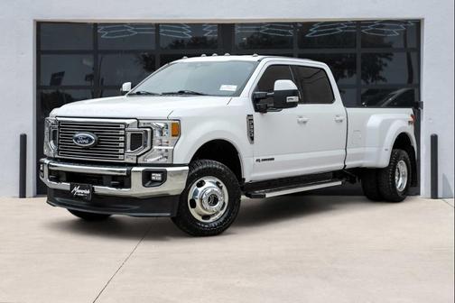 Oxford White 2021 Ford F-350 Lariat