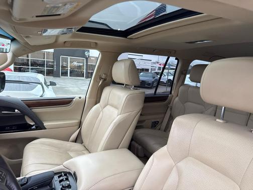 2019 Lexus LX 570 Base