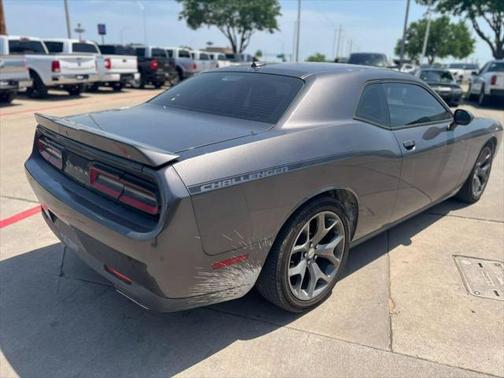 2015 Dodge Challenger SXT Plus