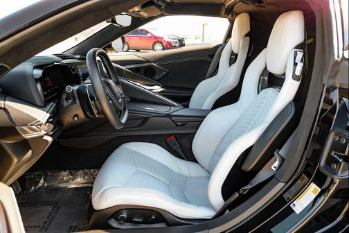 2023 Chevrolet Corvette Stingray w/3LT