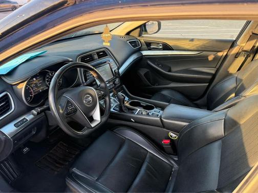 2022 Nissan Maxima SV Xtronic CVT