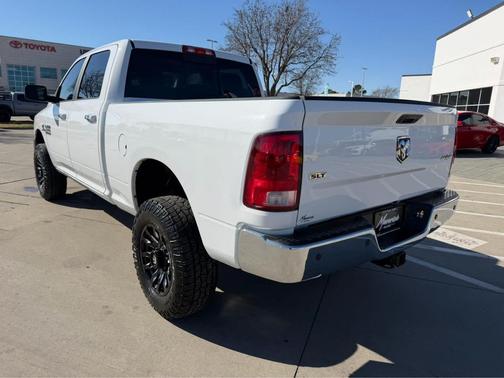 2018 RAM 2500 SLT Crew Cab 4x4 6'4' Box