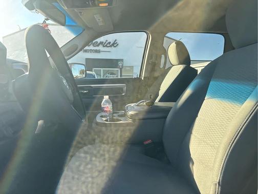 2018 RAM 2500 SLT Crew Cab 4x4 6'4' Box