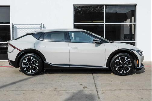 2022 Kia EV6 Wind