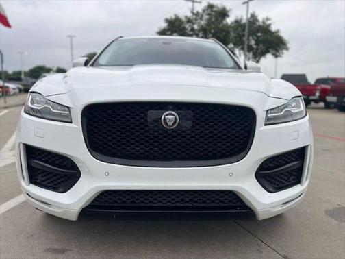 2018 Jaguar F-PACE 25t R-Sport