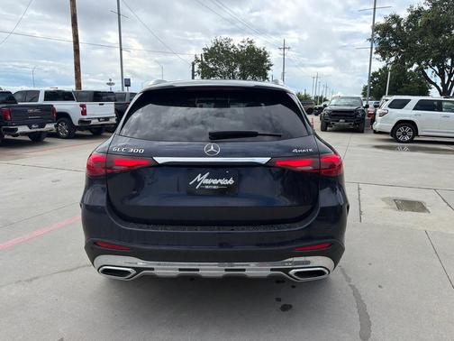 Nautical Blue Metallic 2024 Mercedes-Benz GLC 300 4MATIC