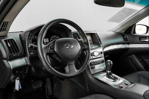 2014 INFINITI Q60 Journey