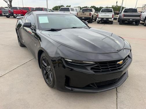 Black 2019 Chevrolet Camaro 1LS