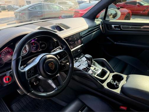 Carrara White Metallic 2021 Porsche Cayenne GTS