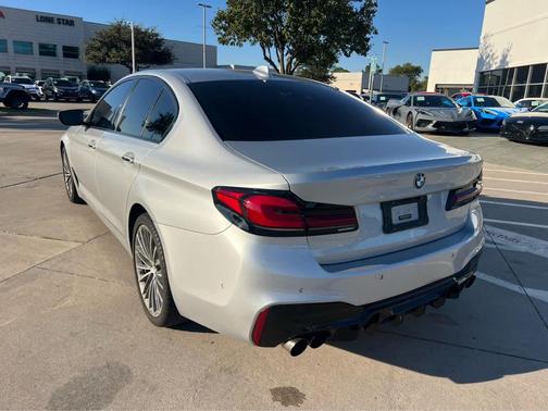 2017 BMW 540 540i