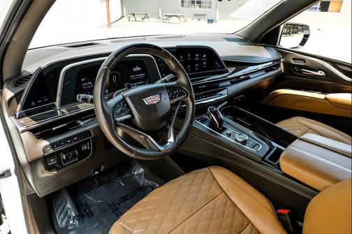 Crystal White Tricoat 2022 Cadillac Escalade ESV Premium Luxury
