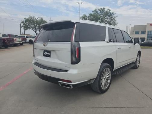 Crystal White Tricoat 2022 Cadillac Escalade ESV Premium Luxury