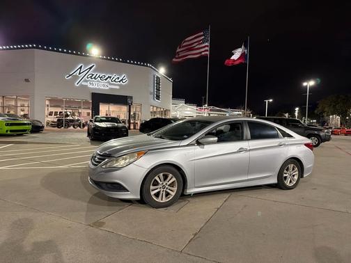 2014 Hyundai SONATA GLS