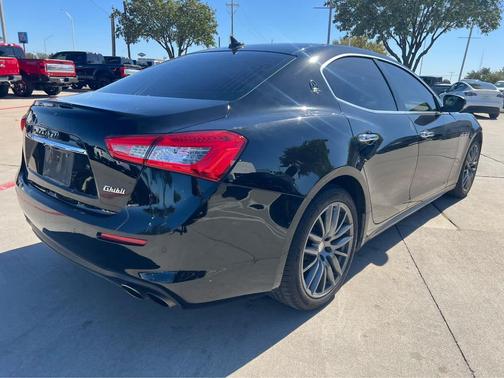 2018 Maserati Ghibli Base