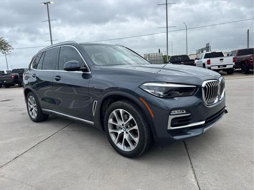 Arctic Gray Metallic 2021 BMW X5 sDrive40i