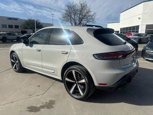 2024 Porsche Macan AWD