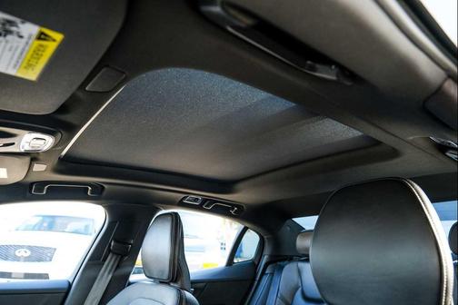 2022 Volvo S60 T5 R-Design
