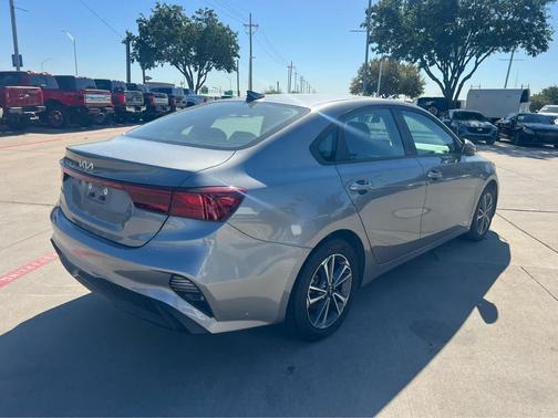 2022 Kia Forte LXS