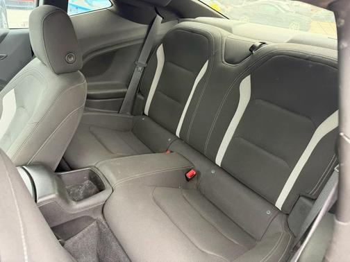 2023 Chevrolet Camaro RWD Coupe LT1