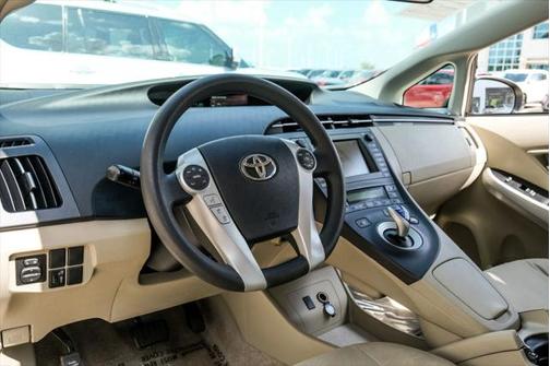 2011 Toyota Prius III