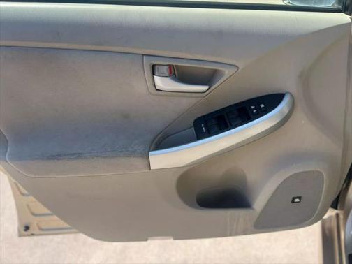 2011 Toyota Prius III
