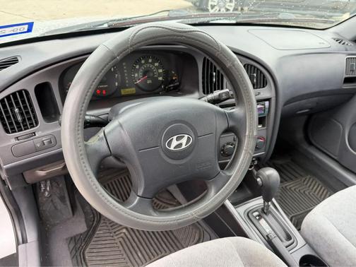 2004 Hyundai ELANTRA GLS