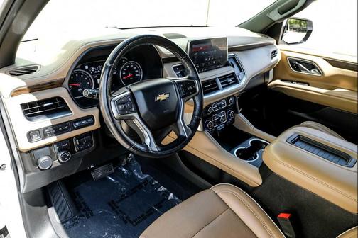 Iridescent Pearl Tricoat 2021 Chevrolet Tahoe Premier