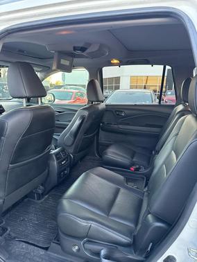 2020 Honda Pilot AWD Elite