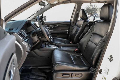 2020 Honda Pilot AWD Elite