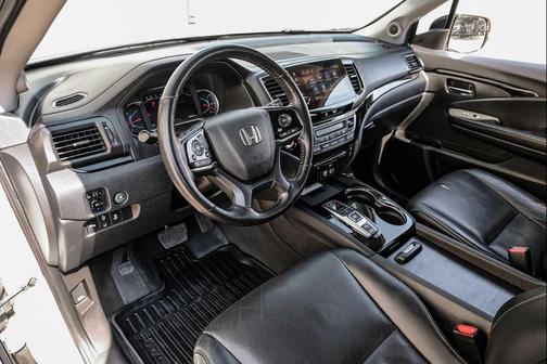 2020 Honda Pilot AWD Elite