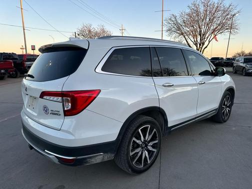 2020 Honda Pilot AWD Elite