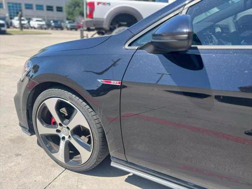 2018 Volkswagen Golf GTI 2.0T S 4-Door