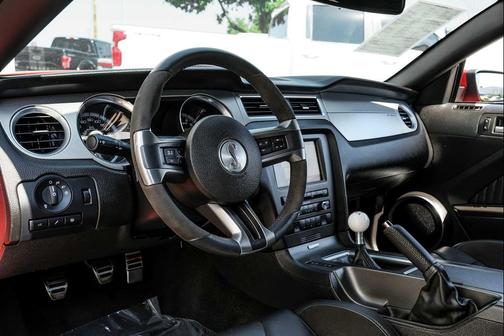 2013 Ford Shelby GT500 Base