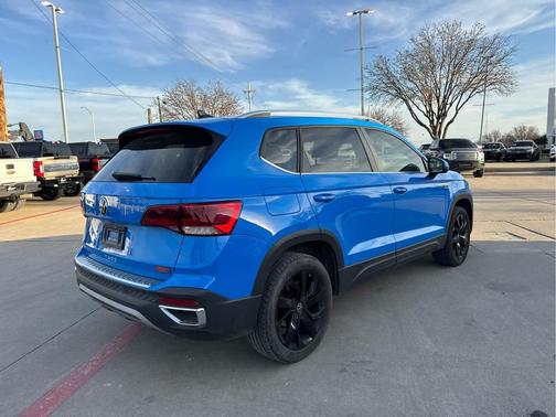 2023 Volkswagen Taos 1.5T SE