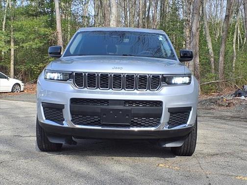 2024 Jeep Grand Cherokee L Laredo 4x4