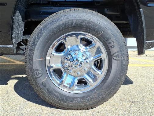 2025 RAM 2500 Tradesman Crew Cab 4x4 6'4' Box