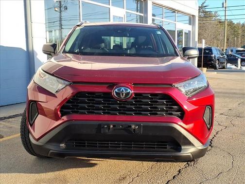 2020 Toyota RAV4 LE