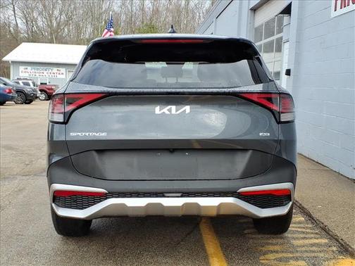 Gravity Gray 2023 Kia Sportage LX