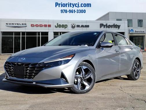 2022 Hyundai ELANTRA SEL