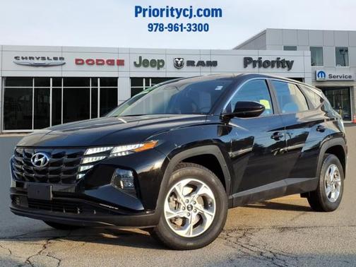 2022 Hyundai TUCSON SE