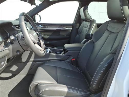 2025 Jeep Grand Cherokee Overland