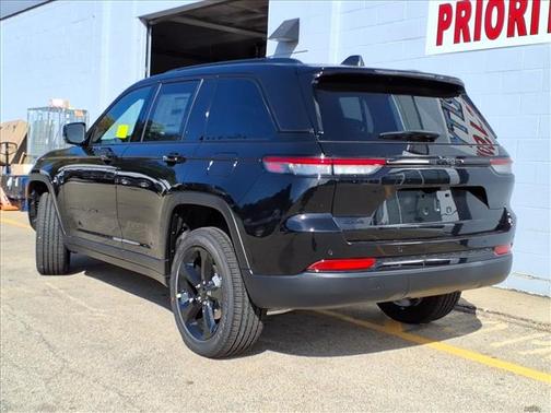 2025 Jeep Grand Cherokee Altitude
